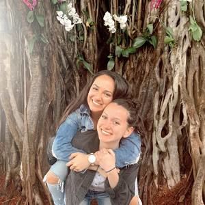 Meet your Posher, Nicole